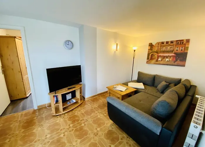 Strandhaus, Strandhafer, 100 M Zum * Rostock