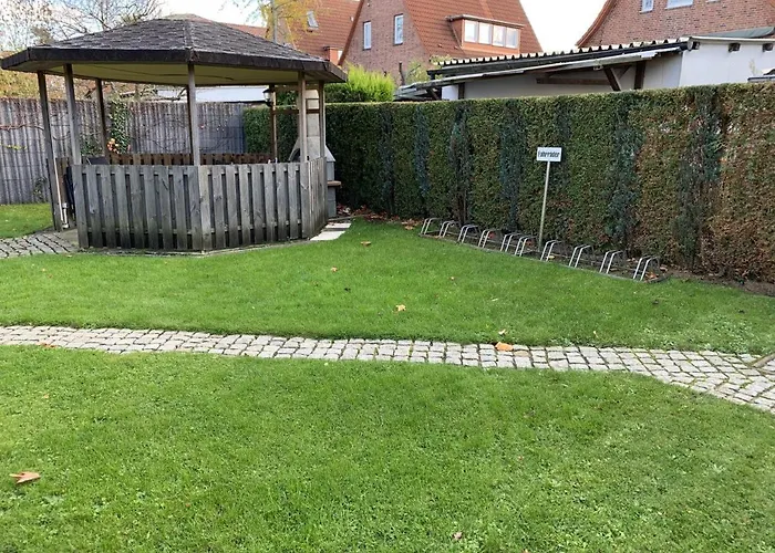 Strandhaus, Strandhafer, 100 M Zum