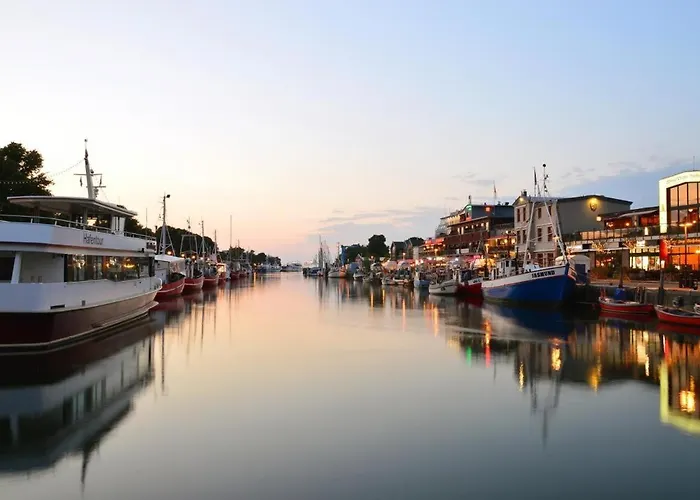 Strandhaus, Strandhafer, 100 M Zum Rostock